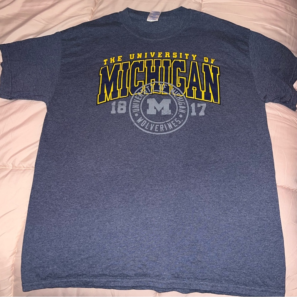Grey Michigan shirt.
